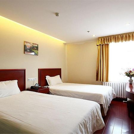 Greentree Inn Beijing Yanqing District Railway Station North Plaza South Caiyuan Hotel מראה חיצוני תמונה