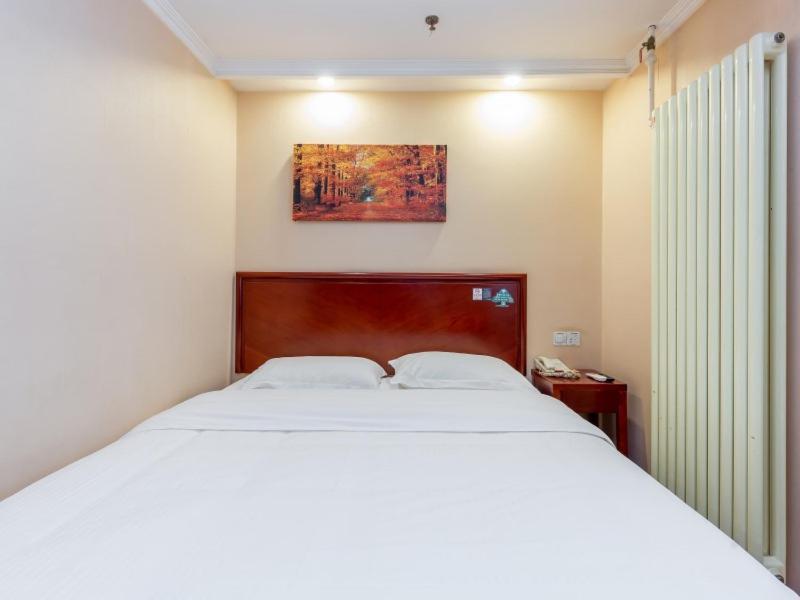 Greentree Inn Beijing Yanqing District Railway Station North Plaza South Caiyuan Hotel מראה חיצוני תמונה