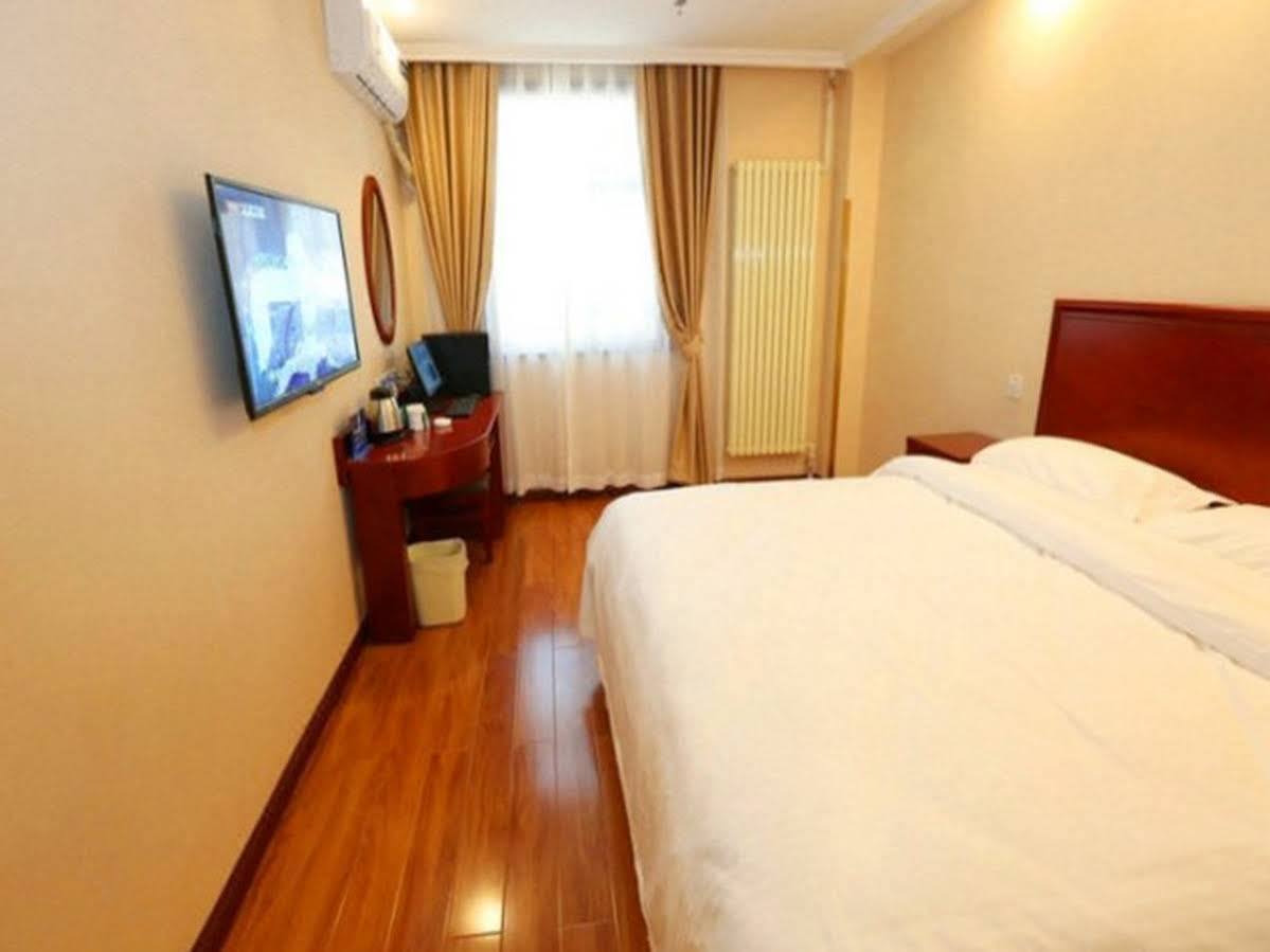 Greentree Inn Beijing Yanqing District Railway Station North Plaza South Caiyuan Hotel מראה חיצוני תמונה